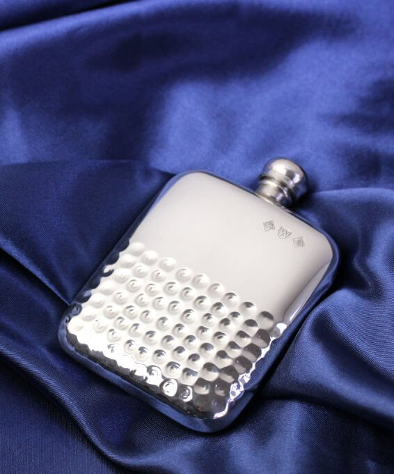What Size Hip Flask Should You Choose?