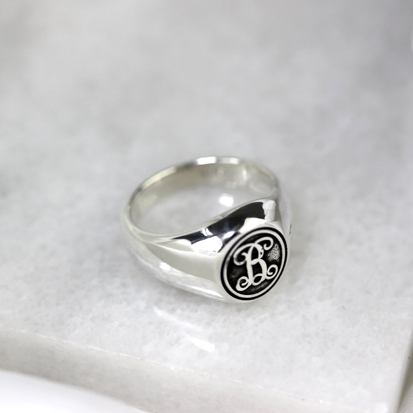 Sterling Silver Script Initial Signet Ring Size J - Z+1